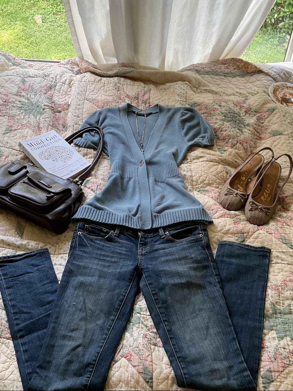 Y2K✨📚🥀❤️‍🔥vintage BCBGMaxAzria Dusty Blue Short Sleeve Knit Cardigan